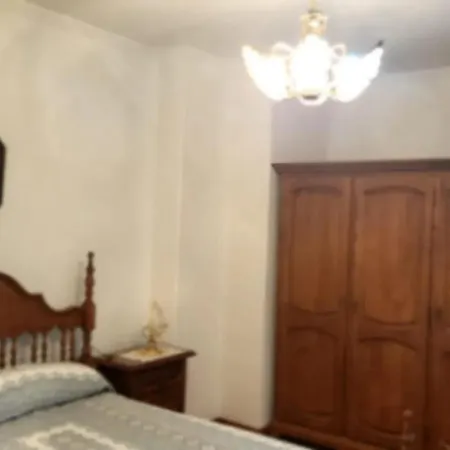 Comfortable In Vivero With Balcony San Pedro de Viveiro