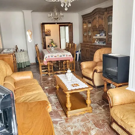 Comfortable In Vivero With Balcony شقة