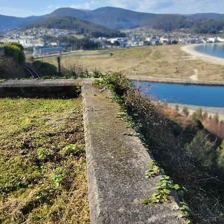 Comfortable In Vivero With Balcony San Pedro de Viveiro